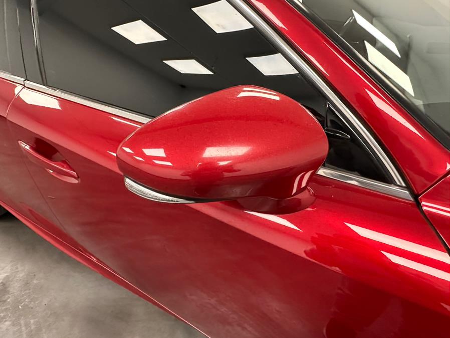 2015 Lexus IS 250 photo