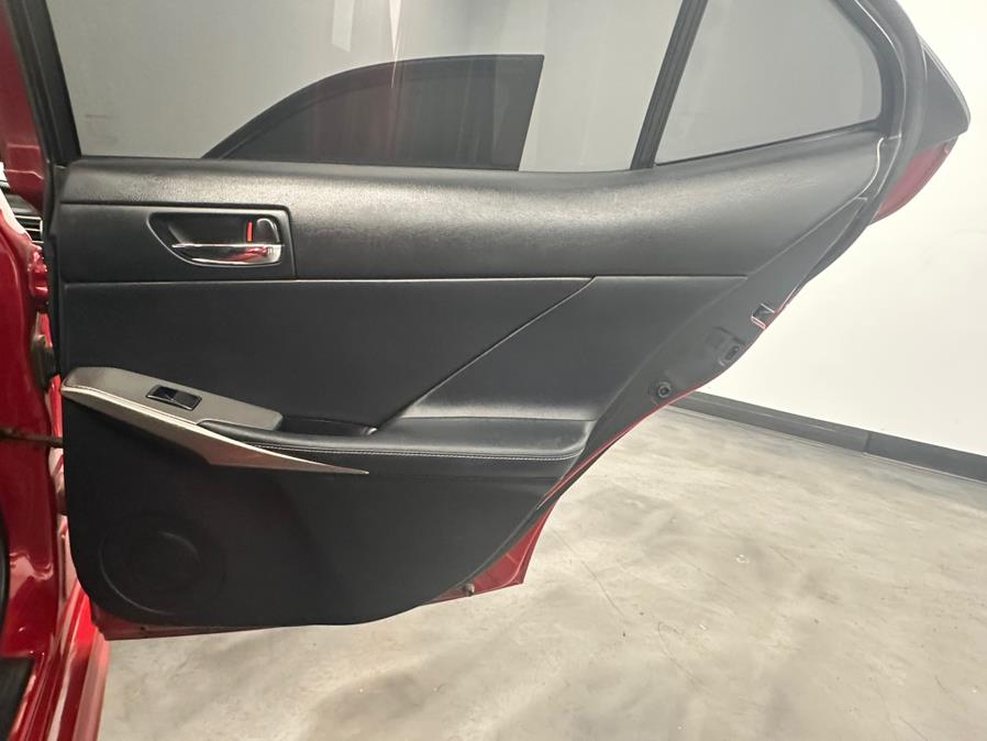 2015 Lexus IS 250 photo