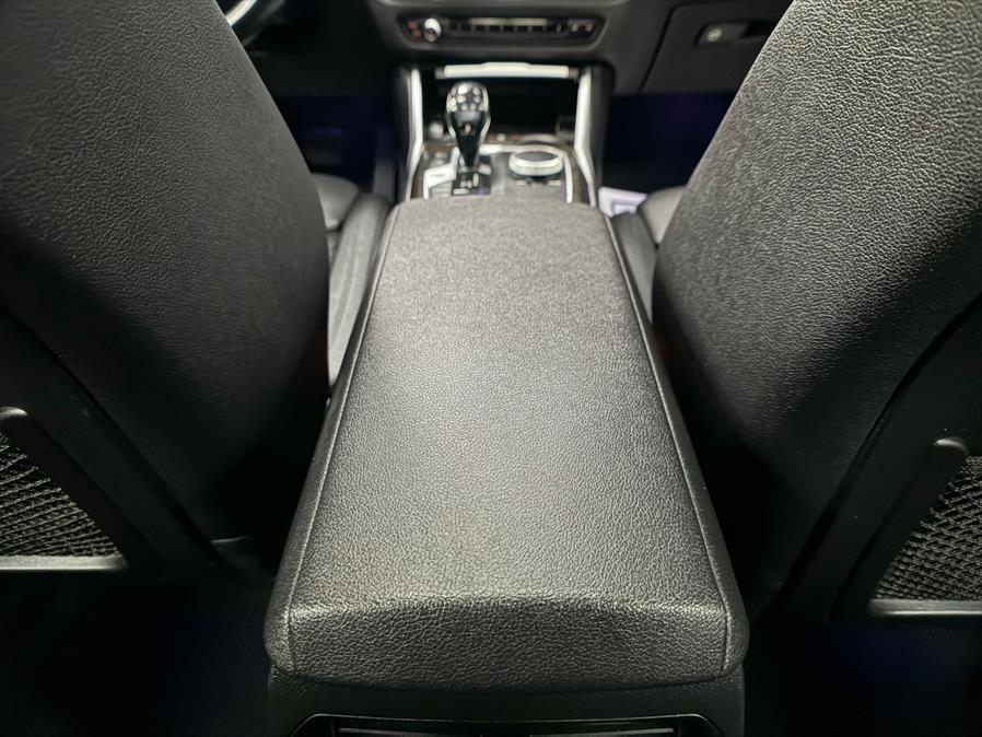 2021 BMW 3-Series 330i xDrive Sedan North Americ photo