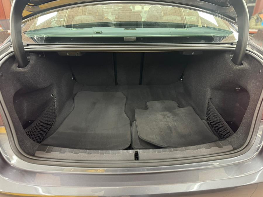 2021 BMW 3-Series 330i xDrive Sedan North Americ photo