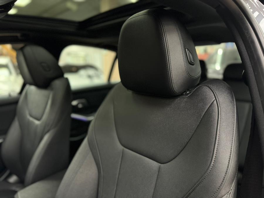 2021 BMW 3-Series 330i xDrive Sedan North Americ photo