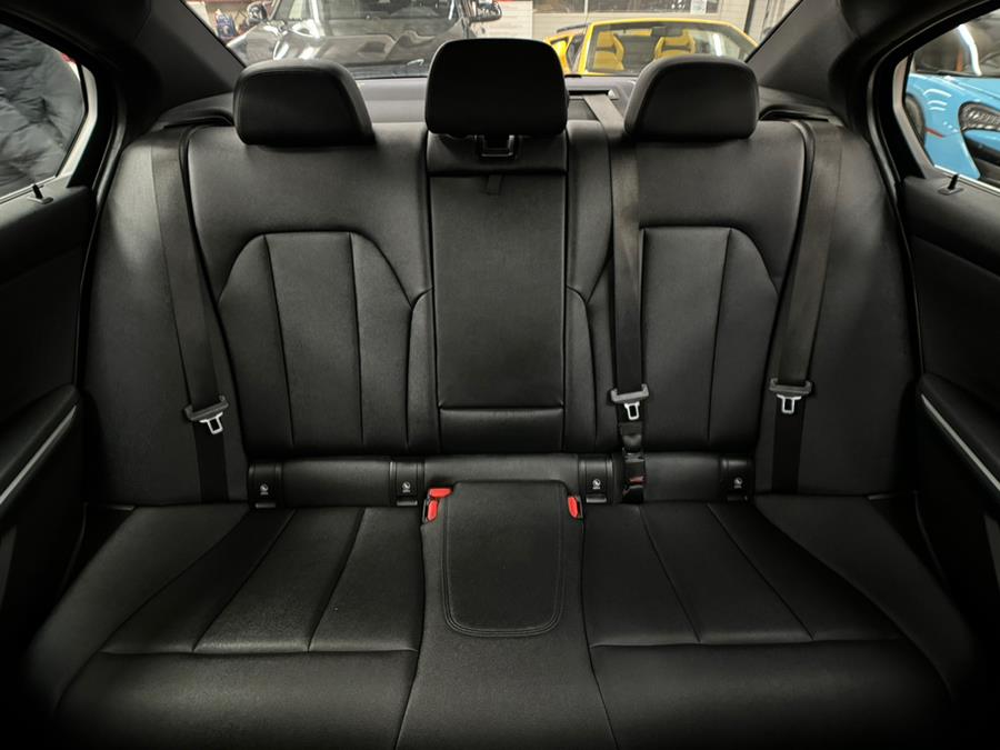 2021 BMW 3-Series 330i xDrive Sedan North Americ photo