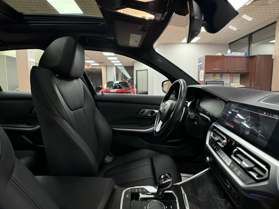2021 BMW 3-Series 330i xDrive Sedan North Americ photo