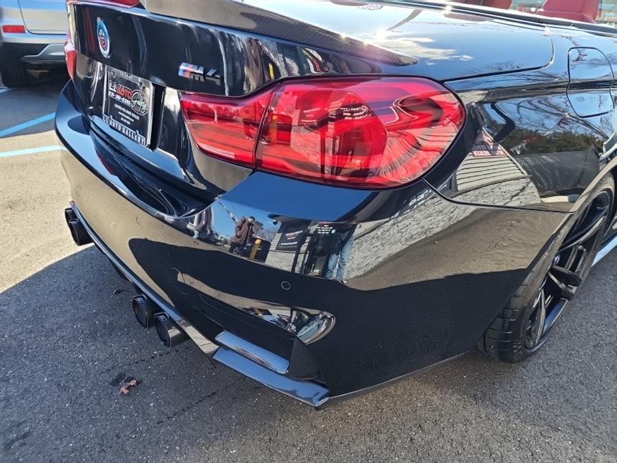 2018 BMW M4 Convertible photo