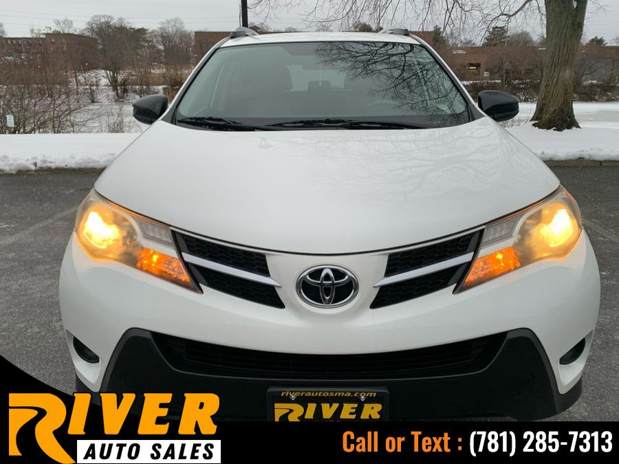 2014 Toyota RAV4 LE photo