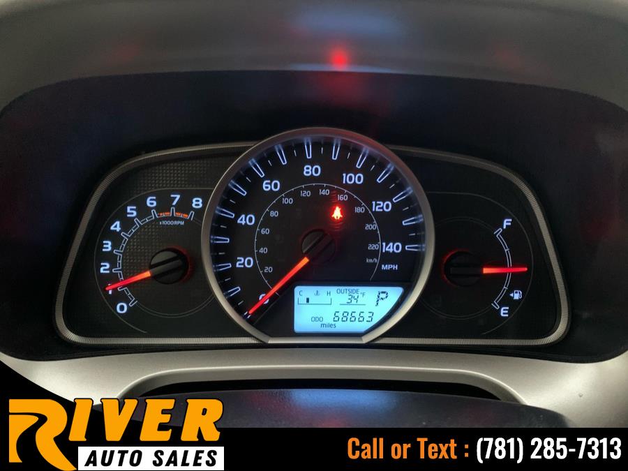 2014 Toyota RAV4 LE photo