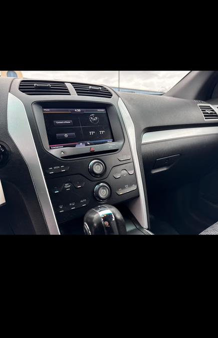 2013 Ford Explorer XLT photo