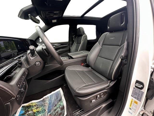 2022 Cadillac Escalade Sport photo
