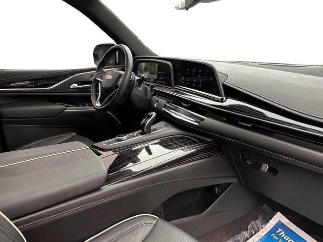 2022 Cadillac Escalade Sport photo