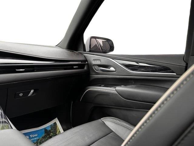 2022 Cadillac Escalade Sport photo