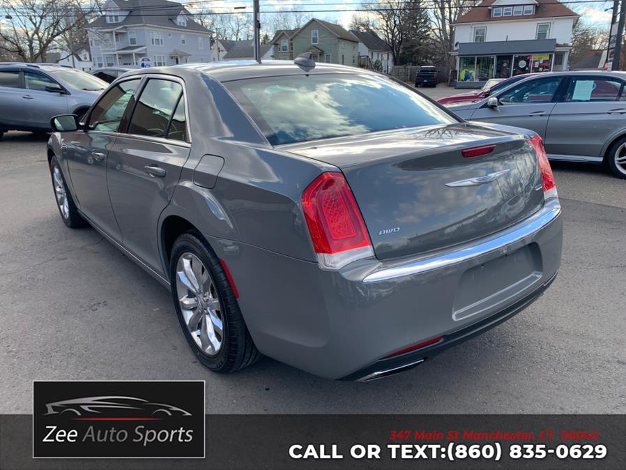 2017 Chrysler 300 Limited AWD photo