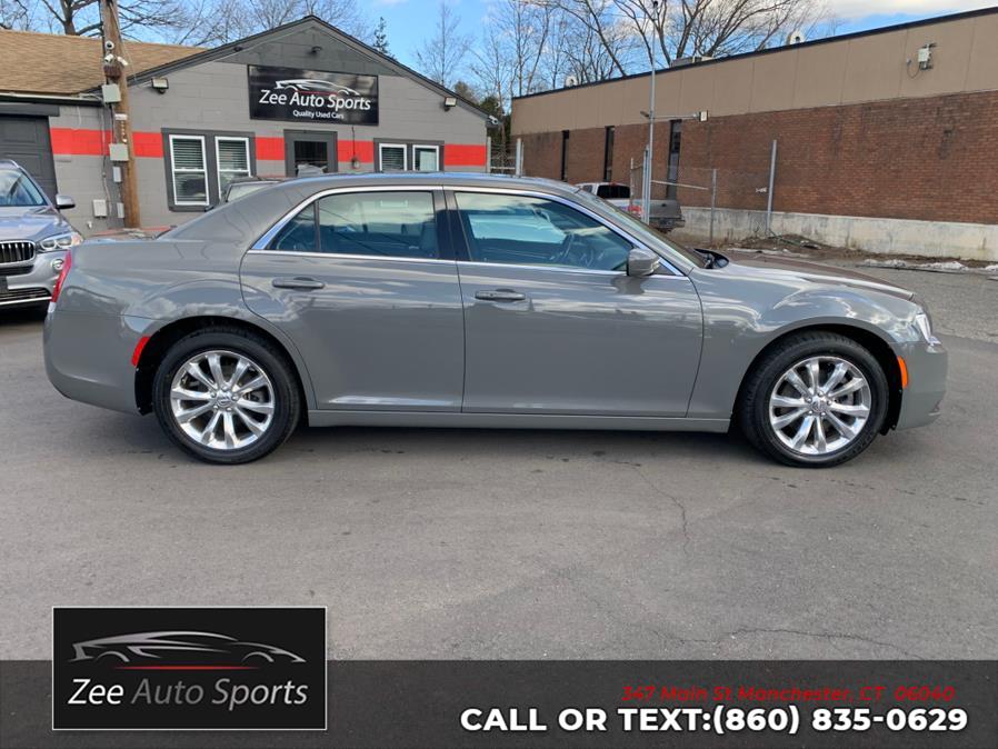 2017 Chrysler 300 Limited AWD photo