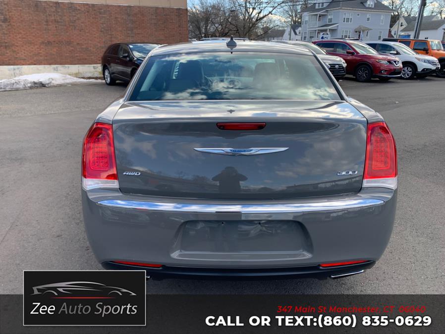 2017 Chrysler 300 Limited AWD photo