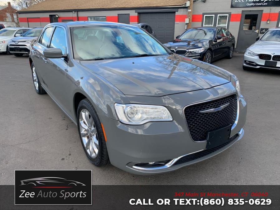 2017 Chrysler 300 Limited AWD photo