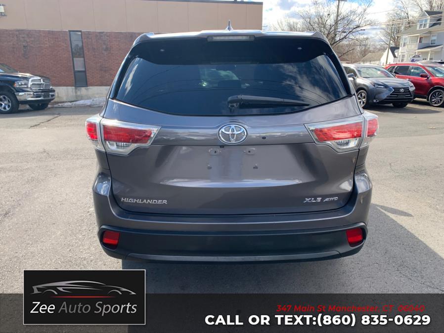 2016 Toyota Highlander AWD 4dr V6 XLE (Natl) photo