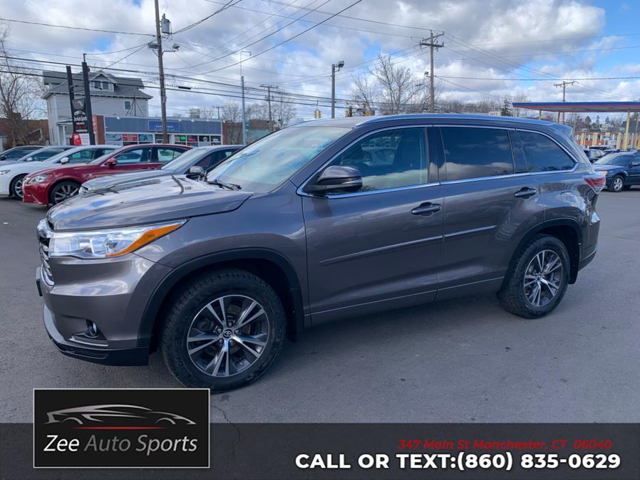 2016 Toyota Highlander AWD 4dr V6 XLE (Natl) photo