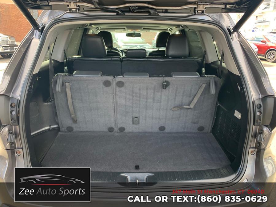 2016 Toyota Highlander AWD 4dr V6 XLE (Natl) photo