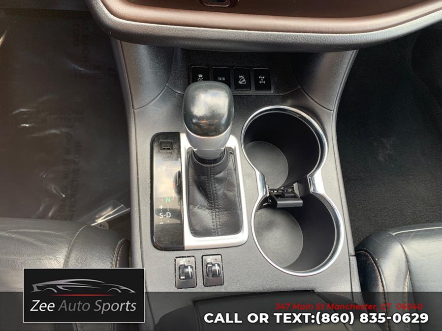 2016 Toyota Highlander AWD 4dr V6 XLE (Natl) photo