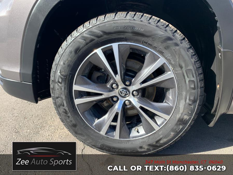 2016 Toyota Highlander AWD 4dr V6 XLE (Natl) photo