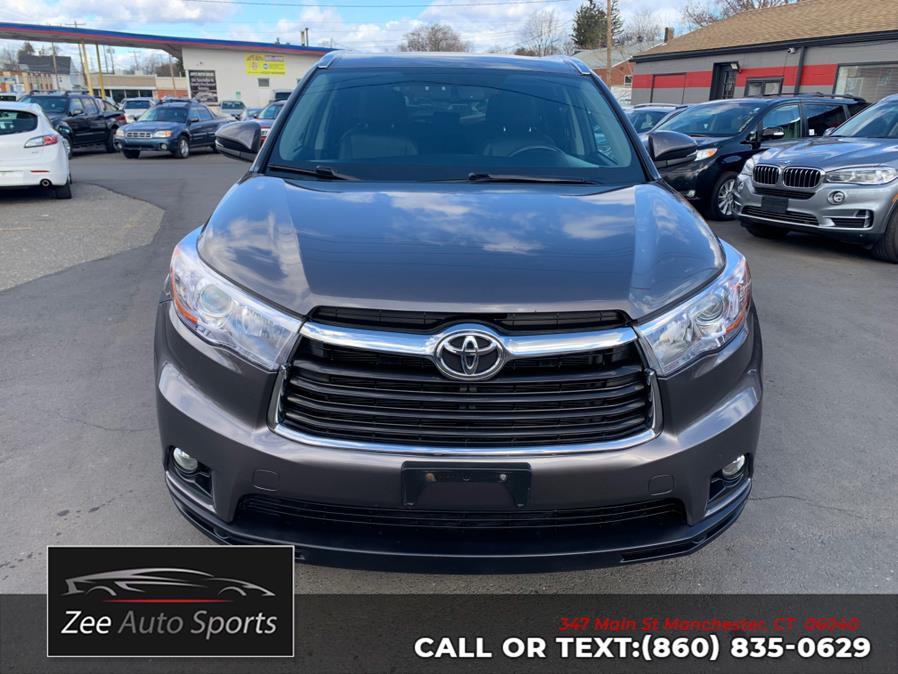 2016 Toyota Highlander AWD 4dr V6 XLE (Natl) photo
