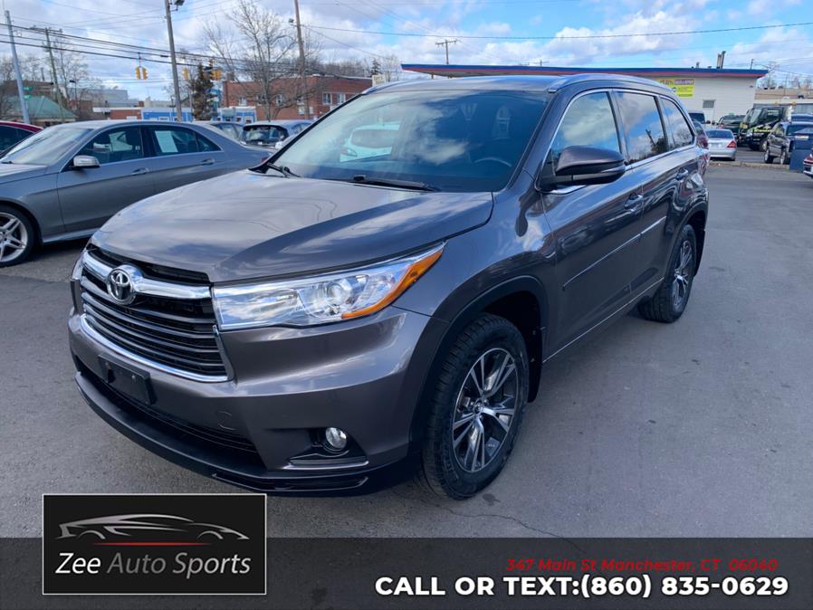 2016 Toyota Highlander AWD 4dr V6 XLE (Natl) photo