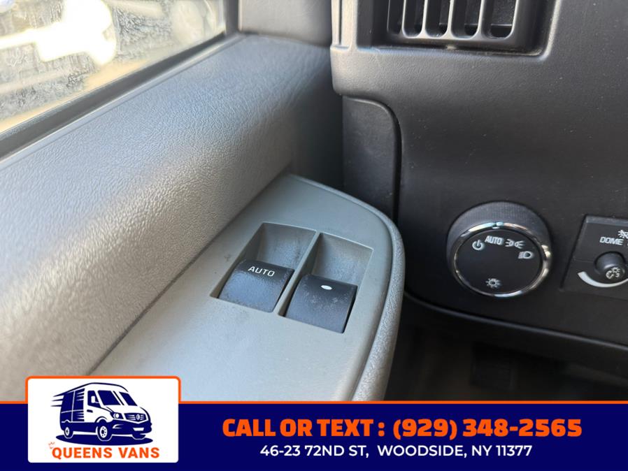 2019 Chevrolet Express Cargo Van RWD 2500 135