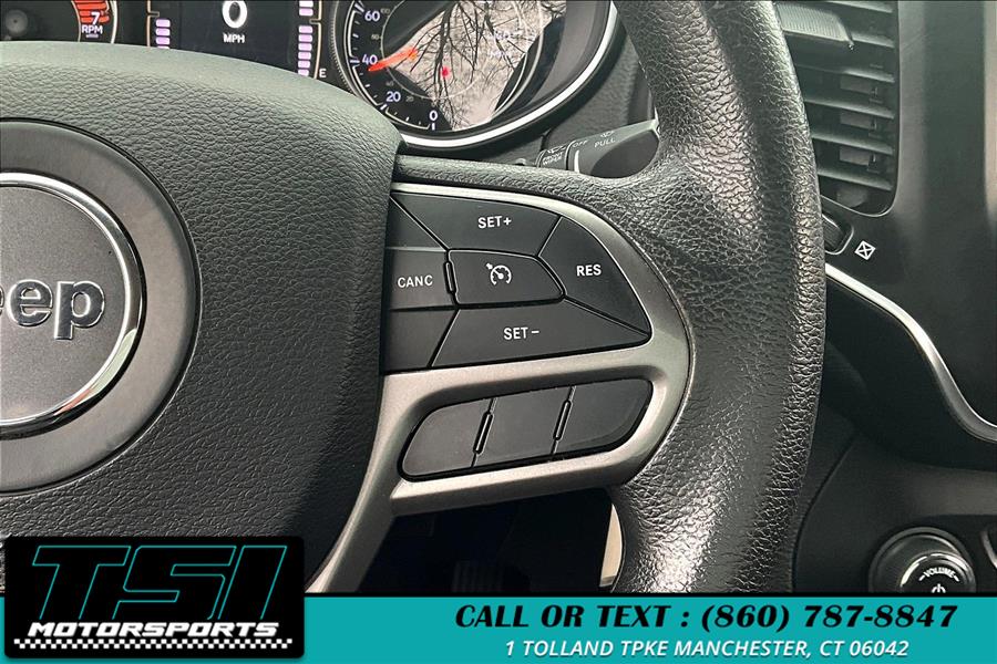 2019 Jeep Cherokee Latitude 4x4 photo