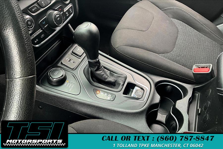2019 Jeep Cherokee Latitude 4x4 photo