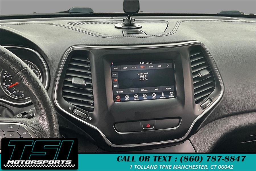 2019 Jeep Cherokee Latitude 4x4 photo