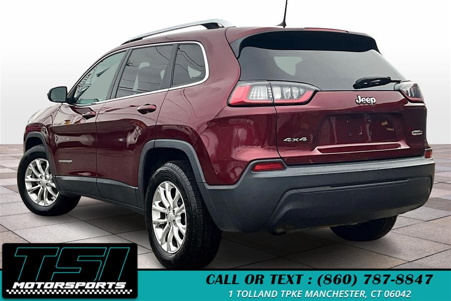 2019 Jeep Cherokee Latitude 4x4 photo