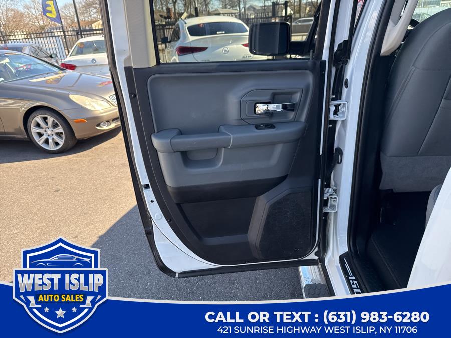 2015 RAM 1500 4WD Quad Cab 140.5
