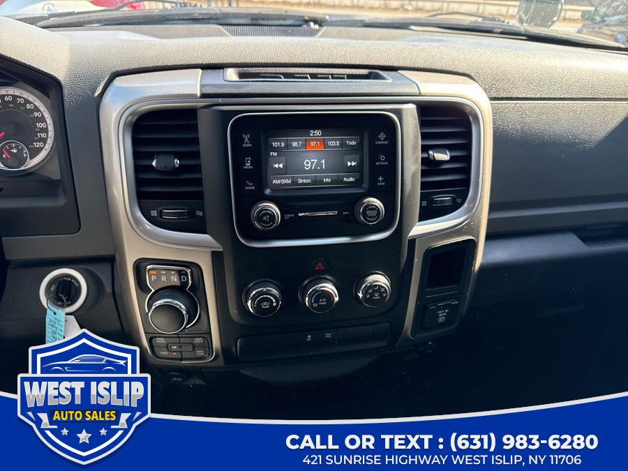 2015 RAM 1500 4WD Quad Cab 140.5