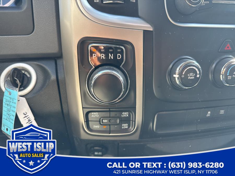 2015 RAM 1500 4WD Quad Cab 140.5