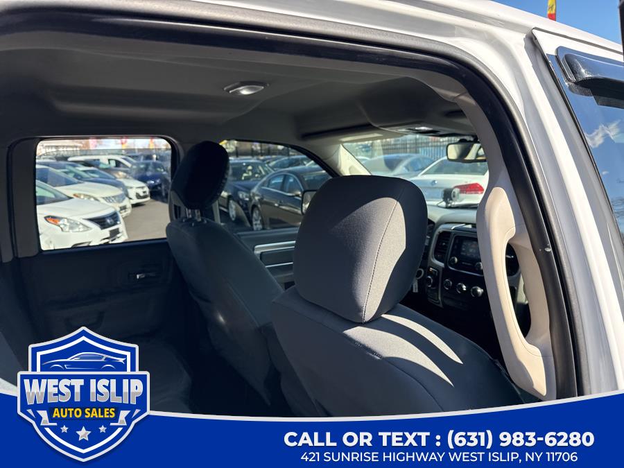 2015 RAM 1500 4WD Quad Cab 140.5
