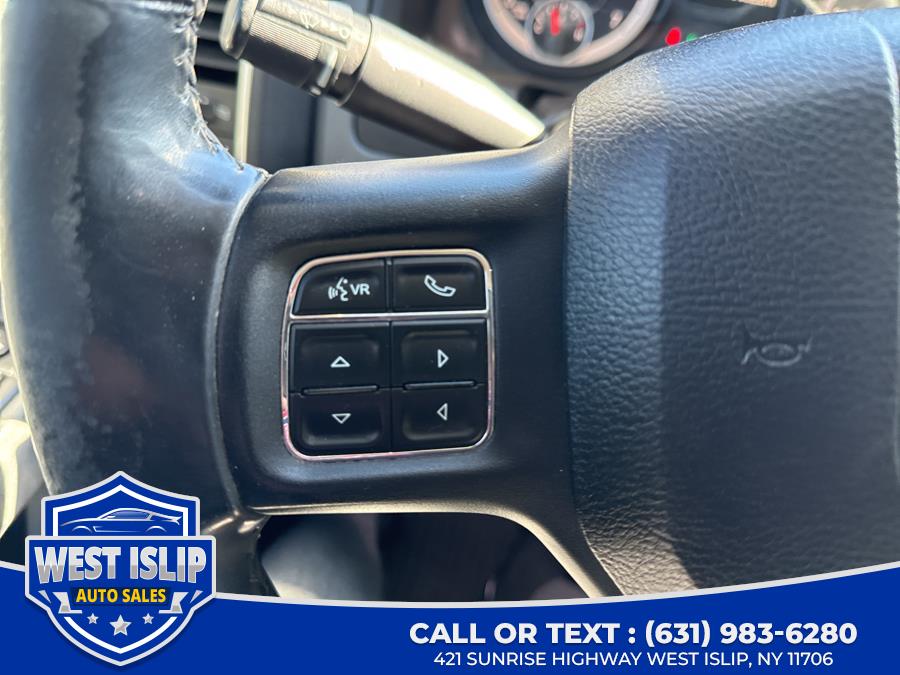 2015 RAM 1500 4WD Quad Cab 140.5