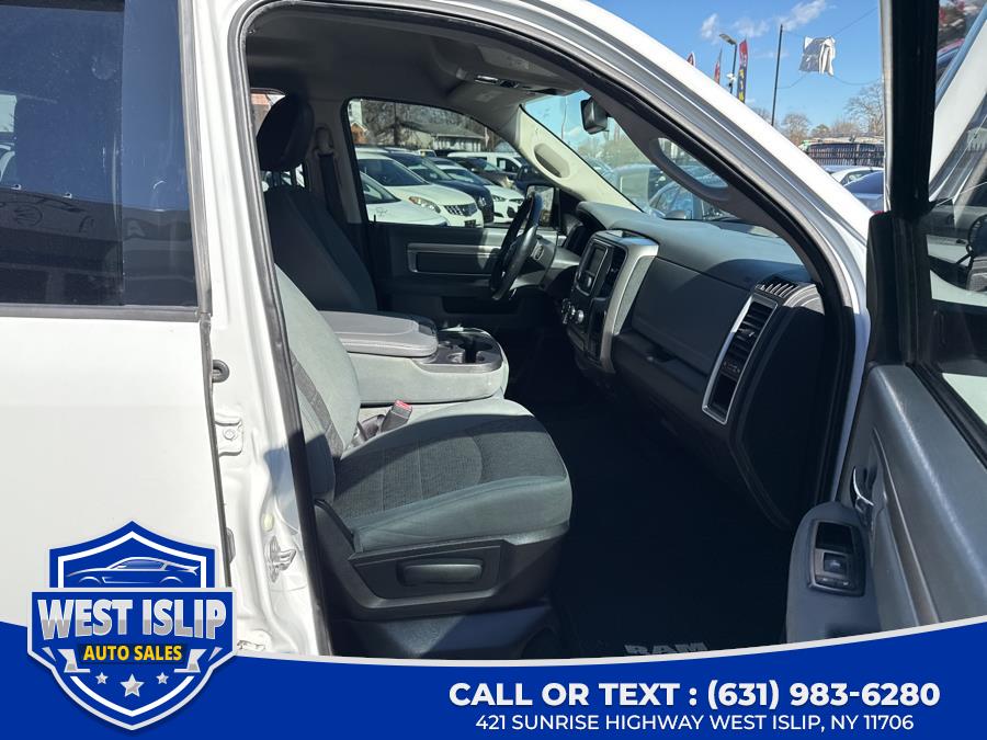 2015 RAM 1500 4WD Quad Cab 140.5