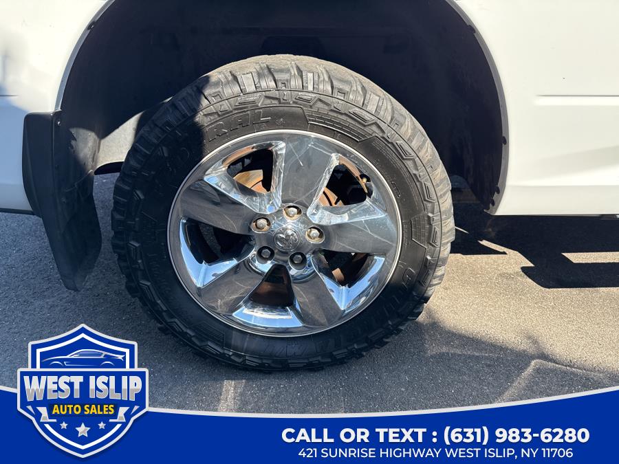 2015 RAM 1500 4WD Quad Cab 140.5