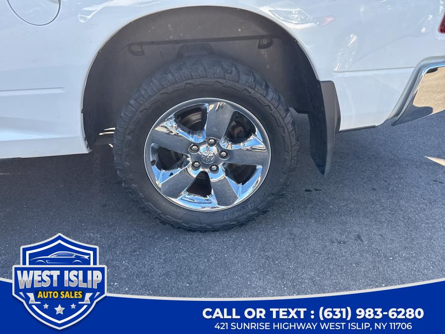 2015 RAM 1500 4WD Quad Cab 140.5