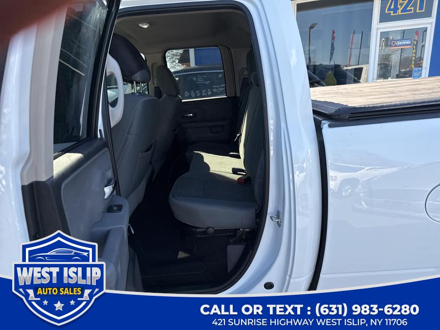 2015 RAM 1500 4WD Quad Cab 140.5