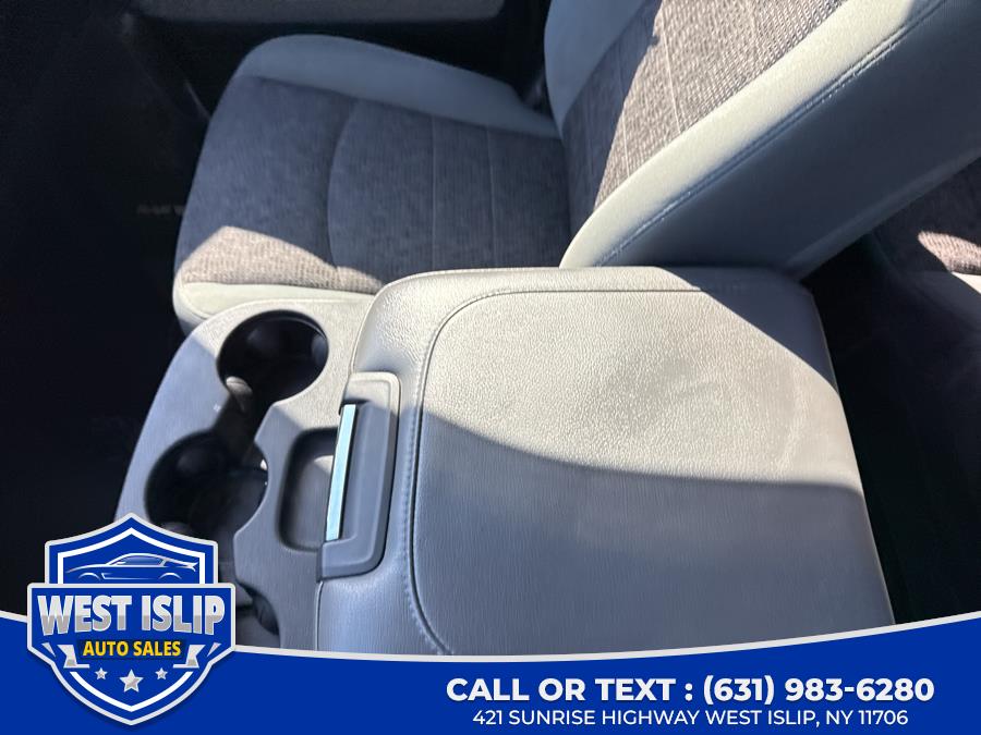 2015 RAM 1500 4WD Quad Cab 140.5