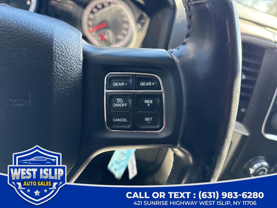 2015 RAM 1500 4WD Quad Cab 140.5