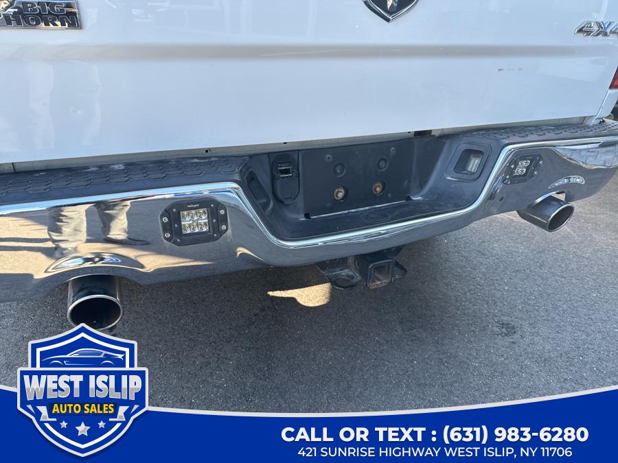 2015 RAM 1500 4WD Quad Cab 140.5