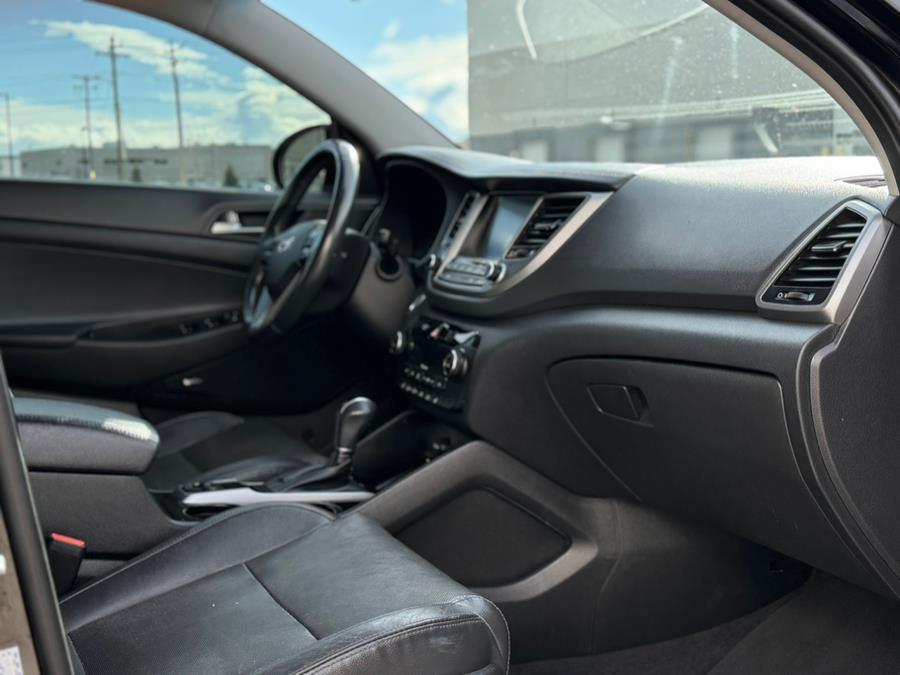 2017 Hyundai Tucson SE AWD photo