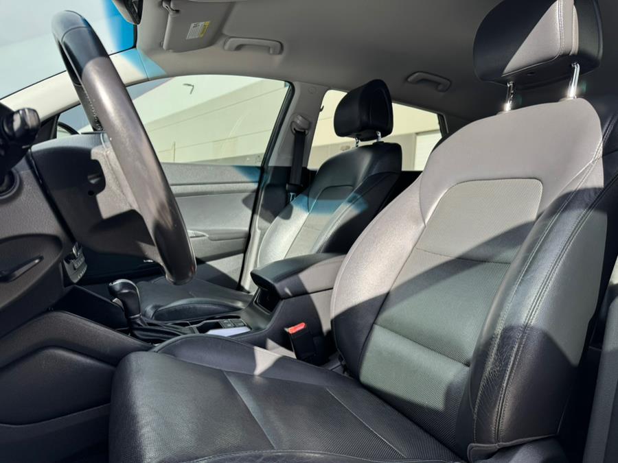2017 Hyundai Tucson SE AWD photo