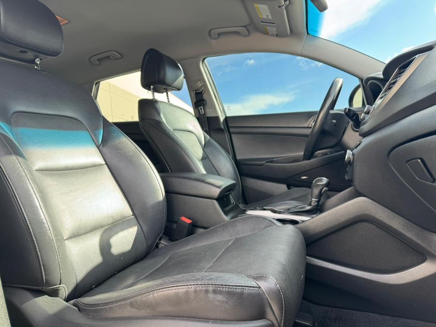 2017 Hyundai Tucson SE AWD photo