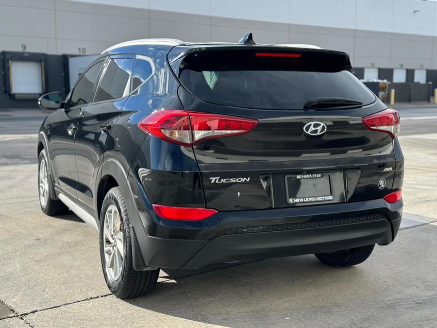 2017 Hyundai Tucson SE AWD photo