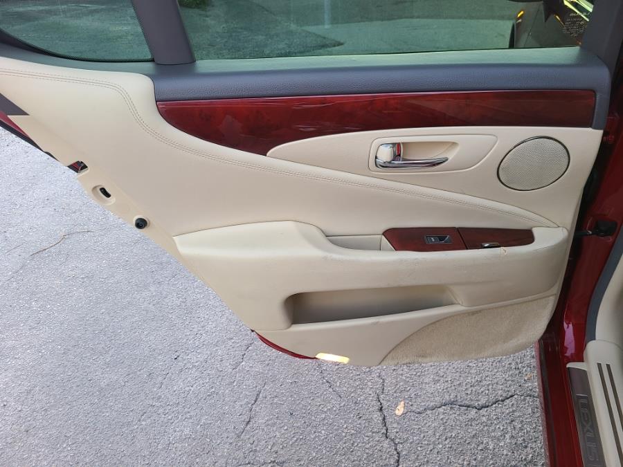 2011 Lexus LS 460 photo