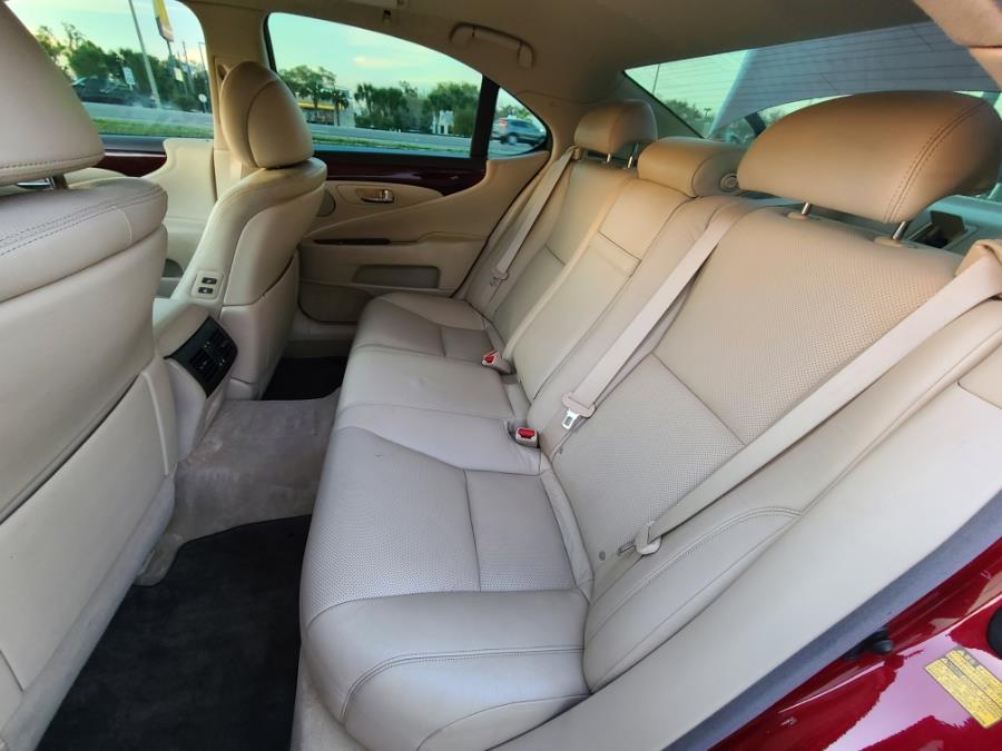 2011 Lexus LS 460 photo
