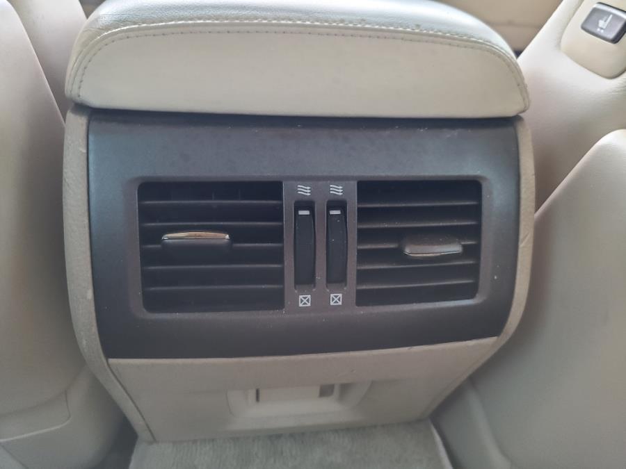 2011 Lexus LS 460 photo