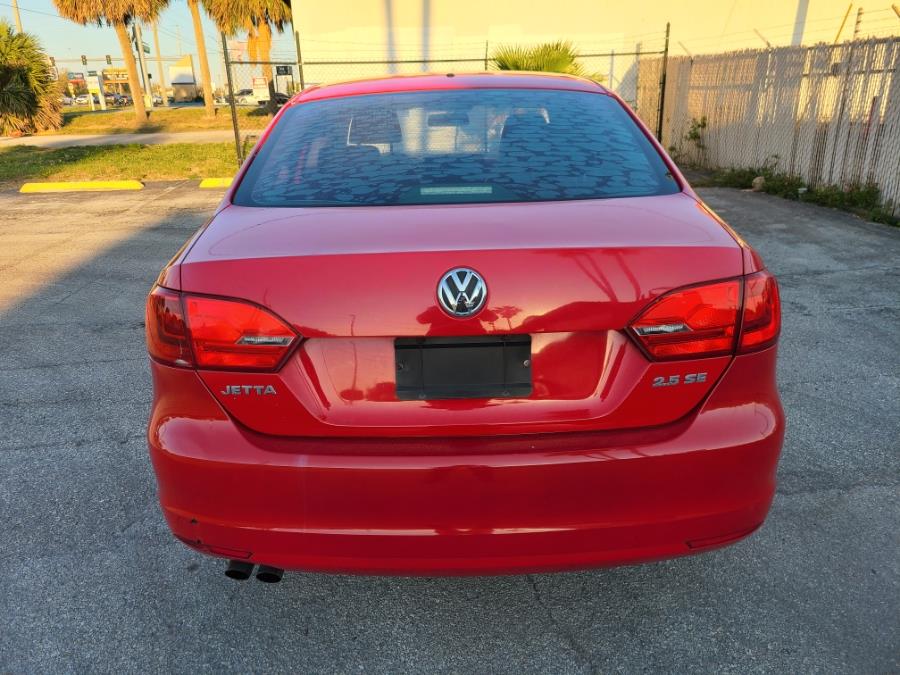 2013 Volkswagen Jetta SE photo